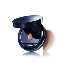 Say Hello To NEW Double Wear Makeup To Go Liquid Compact
