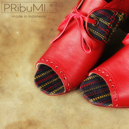 PRibuMI...® : Wastra Indonesia Dalam Produk Fashion Premium
