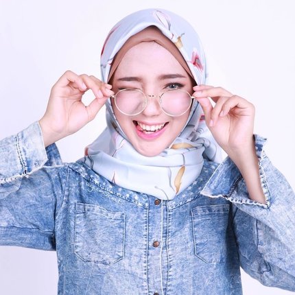 Yuk cek trik-trik untuk hijabers pemula agar tampil percaya diri.