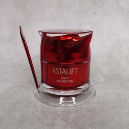 Persiapkan Kelembapan Wajah Saat Puasa Dengan ASTALIFT Jelly Aquarysta