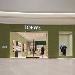 Anggun & Artistik, Intip Butik Kedua LOEWE di Jakarta