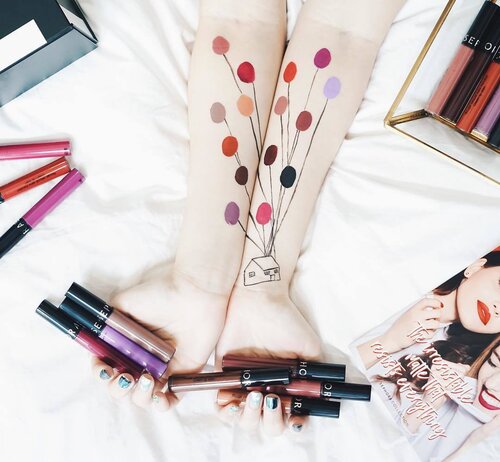 <div class="photoCaption">Up, up and away!
This Summer, Sephora decided to add a whopping 16 new shades to their much sought after Cream Lip Stain collection, bringing the total assortment to an astonishing total of 21 colours!
Say what?! That's not all, folks! Despite its matte texture, its avocado oil-based formula stays put on your lips even when you're sipping your fine coffee at Starbucks!
The only 'downside' is their price. It's gone from $24 to $19! Haha! Gotcha!
Now the only way is UP!
So here's an UP themed swatch to help you kick start your beauty adventure! Have fun!
#clozette #swatchoftheday</div>