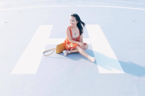 <div class="photoCaption">H for Hangganda ni Hazel 😂 jk! (mema-caption hahaha) #hkristinetravels #clozette</div>