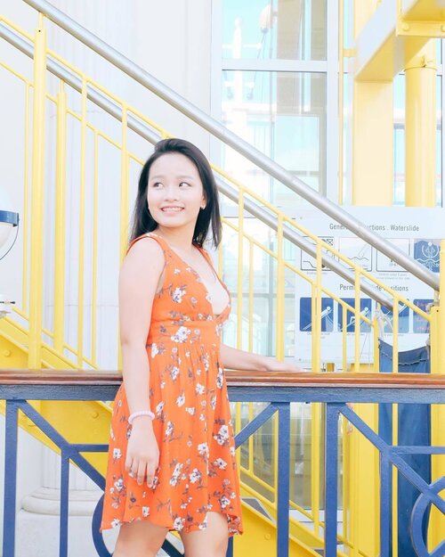 <div class="photoCaption">I'm baaaack! ❤️ New videos and blog posts this week!!! 😁 #hkristinetravels #clozette #lovestarcruises</div>