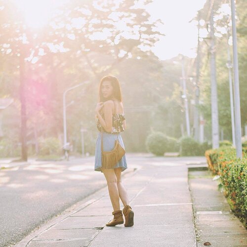 <div class="photoCaption">Missing home shoot. 2.0 🍃 #playingdressup #loveelishadotnet #clozette
.
.
.
#bloggersph #blogger #outfit #ootdmagazine #pilipinasootd #closetjunkie #outfitinspiration #lookbook @pilipinasootd #bloggermail #stylebloggerph #hypebeast #shares #like #follow #spokenword #vsco #vscocam</div>