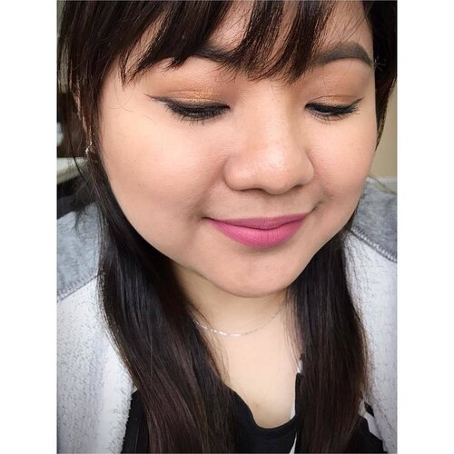 <div class="photoCaption">I miss doing my eyeshadows! I've been wearing eyeliner only recently and it's not so fun. 😢
Kahit na mukha ako magpaparty, masaya pa rin ako mag-eyeshadows. 😁
Wearing #Jouer Liquid Lipstick in Lychee / Eyes: #MAC Paint Pot in Quite Natural with #NARS Laguna Bronzer and #Colourpop Super Shock Eyeshadow in #KathleenLights (gold) on top. Eyeliner is #EyeOfHorus. Eyebrow: #Wunderbrow in Black Brown. 💕
▫️▫️▫️
▫️▫️▫️
#clozette #fotd #lotd #ggss #girl #asian #makeup #beauty #filipina #selfie #selca #plussizebeauty #pinay #pinaybeauty #makeupaddict #makeupph #jouerlychee</div>