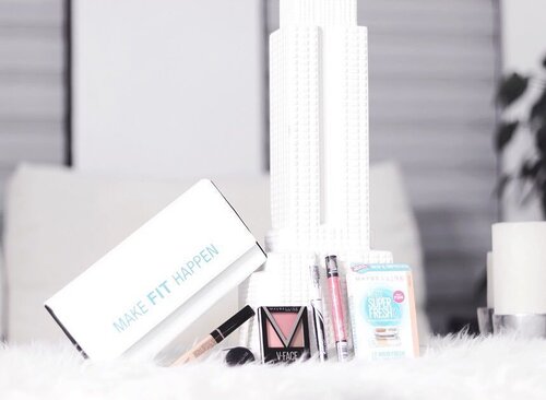 <div class="photoCaption">🌟 NEW GIVEAWAY 🌟
Hi guys, come join our @welovemaybelline #GIVEAWAY. One lucky winner will get this #Maybelline gift set 🎉
•
Giveaway details up on the blog ——★ queenofallyousee.com ♥️ #MaybellinePH #queensofallyousee</div>