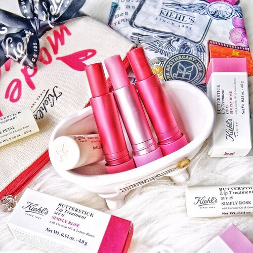 <div class="photoCaption">Keep your lips soft and supple with #KIEHLSSG NEW #Butterstick Lip Treatment! 💋👄❤ Containing a blend of coconut oil and lemon butter, these nourishing lip treatments hydrates your lips for up to 12 hours! I love that it comes with SPF25 UV protection to protect your lips as you play under the sun. Its the way to #butterup this summer! Available in 6 lovely tinted treatments at S$28 each.
#KIEHLS #LipTreatment #Clozette #MadeMeMelt</div>