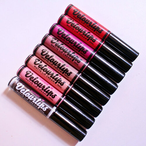 <div class="photoCaption">New Post on the blog: My first ever Drug Store Brand Liquid Lippie @australiscosmetics . Click in to see the swatches on the blog link in bio. #loveaustralis #australiscosmetic #clozette #makeup #liquidlipstick #mattelipcream</div>