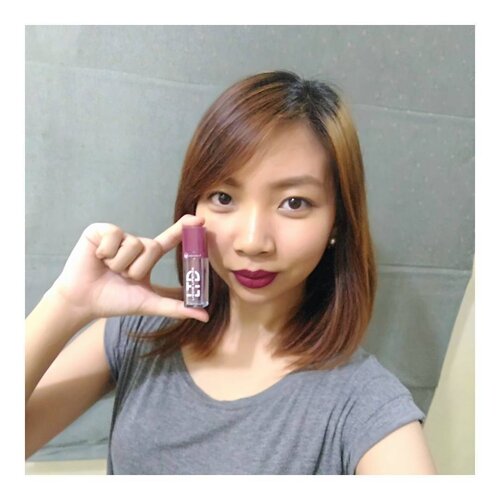 <div class="photoCaption">Wore this @ebadvance LTD Rich Vino liquid lipstick at 7:30 a.m. 😘 Time check... 6:05 p.m., so it's about 11 hours now on my lips. Want me to have a complete review with swatches? 😊
#clozette #selfie #selfieph</div>