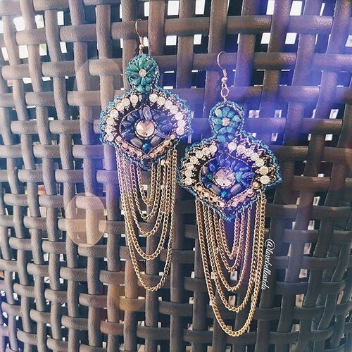 <div class="photoCaption">Earrings on steroids.
#lovisa #earrings #earringstagram #earringswag #statementpiece #statementearrings #ootdinspired #ootd #clozette #starclozetter #clozettebloggerbabes #fashionblogger #fblogger #lifestyleblogger #lblogger #sgblogger #sgfashionblogger #indianblogger #indianfashionblogger #influencersg #sglife #sglifestyle #igsg</div>