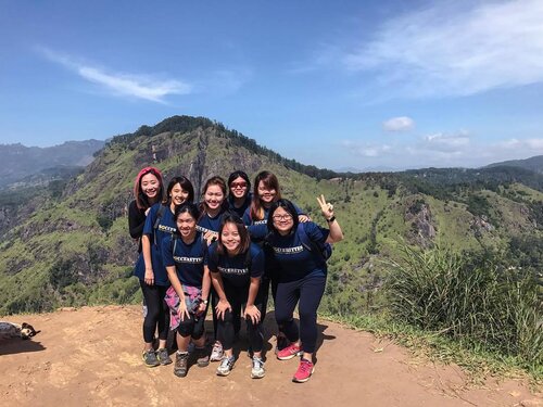 <div class="photoCaption">CONQUER
x
#jjalumni #clozette #vsco #vscocam #groupshot #jjsoccerettes #soccerettes #axdelwenthreads #travelgram #igtravel #explore #exploresrilanka #nature #srilanka #potd #throwback #SriToExploreLanka #miniadamspeak #ellarock #peak</div>