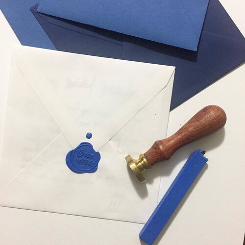 <div class="photoCaption">WAX
x
Signed Sealed Delivered
#waxseal #seal #envelop #flatlay #igers #vscosg #igsg #clozette #flatlaysg #onthetable #craft #craftsupplies #igersingapore #throwback #vscocamsg #latergram</div>