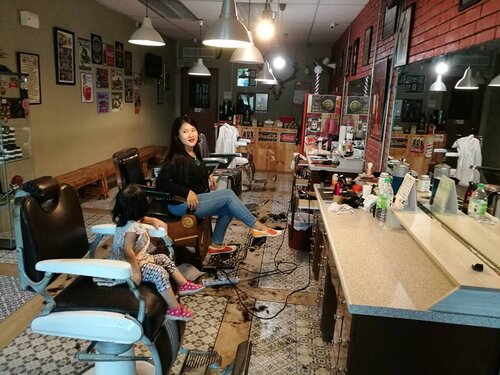 <div class="photoCaption">Fuyoh hipster gila tempat gunting rambut kat sini tapi untuk lelaki yah... #pomade #onlyclassicnoshit 😂😂😂 #anasbarbershop
#TravelInKLwithKidsbelow5years
#SuperMom #BeautifulMom 😅
#syafierayamincom #blogger #iger #igermalaysia #BeautyBlogger
#Malaysianblogger #lifestyleblogger
#lovetheraphy #art #artist
#youtuber #clozette #influencer #like4like
#comment4comment #mommyblogger #ClozetteBloggerBabes #ShopMyEnvicase</div>