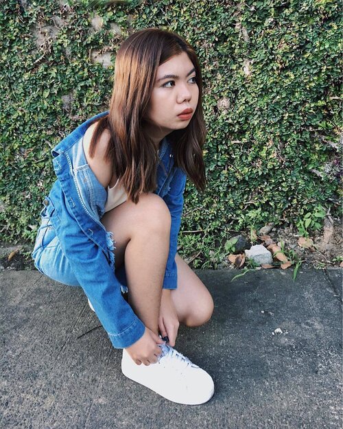 <div class="photoCaption">"Denim is a love that never dies." 💙 - Elio Fiorucci #clozette #bloggerbabes
.
.
.
.
.
.
#bloggersofthephilippines #stylestalkerphilippines #fashiondiariesph #basicoutfittersworldwide #pilipinasootd #outfitgoalsph #ootd #ootdph #fashiondiaries #fashiongram #bloggerph #fblogger #photooftheday #instagood #grammersph #vscocam #vsco #vscogood #vscoph #vscophile #lightroom #lightroom5 #adobelightroom</div>