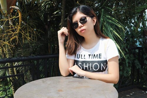 <div class="photoCaption">Monday wishes.💫 #clozette
.
.
.
.
.
#bloggerbabes #bloggersofthephilippines #ootd #ootdph #bloggerph #bloggermanila #fashionblogger #fashionbloggerph #makeupjunkie #beautyblogger #beautybloggerph #selfie #artofvisuals #curationnation #mindsofhipster #photooftheday #instagood #igersmanila #grammerph #Canon #CanonPH #TeamCanonPH #CanonPHLifestyle #canoncamera #canonphotography #canoneosm10 #vscocam #vsco #vscophilippines</div>