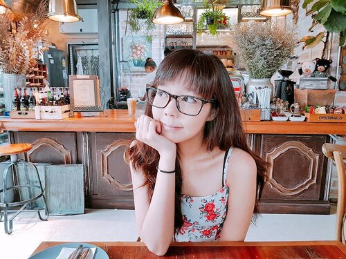 <div class="photoCaption">Still one of my favourite pictures taken at @bstory_cafe by the bf on my birthday trip to Bangkok last year. Going again this year for my birthday - can't wait! #clozette #mitsuekitravels #wxdaphbkk #bstorycafe #cafehoppingbkk</div>