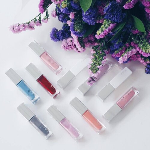 <div class="photoCaption">One can never have too many nail polishes... not if they're from @rmkofficial! Swatches and review are now up on the blog (link at bio), do pop over for a read 😘 x
.
#clozette #bbloggers #beautychat #rmk #rmksg</div>
