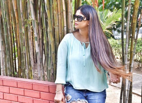 <div class="photoCaption">No caption ✌🏻😁
Send in your video request for my channel !! DM
#longhairdontcare #besthairshotcaptured #cozilovemyhair .
.
.
.
.
.
.
.
.
:
#weekendvibes #momblogger #mommyblogger #fashionista #chiquehappens #fashionblogger #lifestyleblogger #vlogger #clozette #hairstylesforgirls #sapphireziva</div>