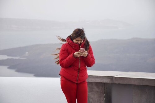 <div class="photoCaption">Throwback Thursday to the most beautiful place in Greece, when I was dressed all red and survived on 4 coffee's a day 💯☕️
Tell me what's on your wish list next ?? 👇🏻
#tbt #santorini #whatwasireading #ificouldbeabird #sickofsummer #photooftheday #lifestyleblogger #fashionblogger #clozette #bloggerbabe #sapphireziva</div>