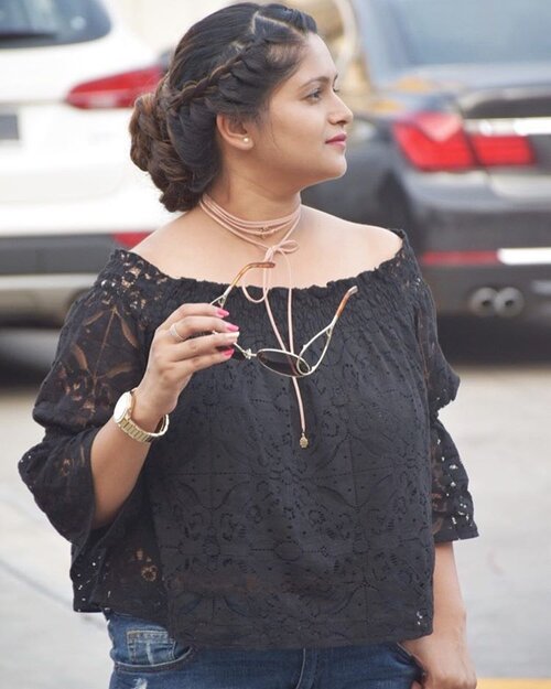 <div class="photoCaption">Braided bun, lace and choker makes a pretty statement I'm sure 🤘🏻💁🏻#ootd #hairstyles #longhairgoneshort #fashioninspiration #personalstyle #ootdmagazine #ootdmy #fashionista #lifestyleblogger #malaysianblogger #bloggerbabe #fashionblogger #clozette #sapphireziva</div>