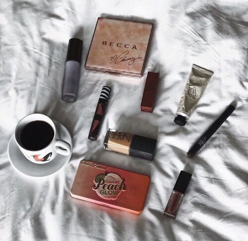 <div class="photoCaption">Coffee with my current favourites ❤️ Also adding the new @beccacosmetics + @chrissyteigen palette into my glow family ✨thank you @sephorasg 💛
#beccaxchrissy #sephorasg .
.
.
.
.
.
.
.
.
#vscocam #lotd #motd #latergram #igsg #igdaily #igers #instadaily #vscomakeup #makeup #botd #sgig #flatlaytoday #clozette #makeupoftheday #clozetter #sgmakeup #sgbeauty #sgbblogger #bbloggers #stylexstyle #sgbloggers #flatlay #makeupartist #flaylayoftheday #minimalist #makeupartist #beauty #sephora</div>