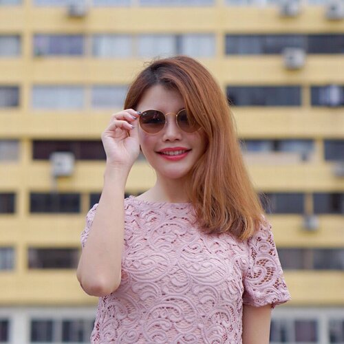 <div class="photoCaption">Another pair of #rayban eyewear from @eyechamp 😎 hehe! Shopping at #eyechamp was a breeze because of the friendly staffs but making choices can be hard because they carry SOO many different brands 😱
.
Next EyeChamp Fiesta @ Jubilee will be at Nex! You can enjoy free photobooth printing balloon sculpting, eye check up and free fruit juice!
.
If you missed the previous fiesta, you can still enjoy the 3 hours exclusive deals there! Take an additional 10 % off and $20 referral & welcome voucher.
.
Follow EyeChamp on Facebook or visit http://www.eyechamp.com.sg/ for more information! #eyechamp #eyewear</div>