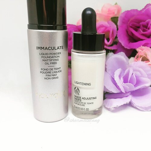 <div class="photoCaption">Finally using another foundation because I'm done with my Estee Lauder DW!
This is the #hourglass Immaculate Foundation which is still in the old packaging. The new one comes in a squeezy tube and apparently is a newer & better formula too.
Will definitely use this up before I try out the new ones! Also, I need to add a drop of the lightening drops from #thebodyshop because this shade is a bit too dark.
Anyway, Happy Hump Day!
#clozette #igmakeup #instamakeup #sgmakeup #sgblogger #beautyblogger #bblogger #makeuplover #makeupaddict #makeupcrazy #makeupjunkie #makeupchat #makeupporn #makeuptalk #trendmood #meccabeautyjunkie #igers #flatlay #makeuphoarder #makeup #glam #instalike #foundation</div>