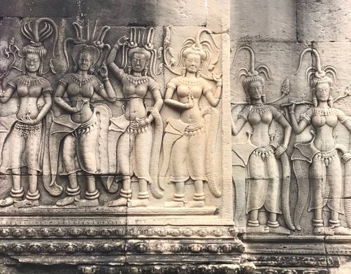 <div class="photoCaption">Had the guide to help us take these lovely ladies as I was too short and his photography skills are awesome! #weekends #tbs
😊
😊
😊
😊
😊
#travelgram #traveladdict #travels #wanderlust #igtravel #travelphotography #sgig #passport #roundtheworld #traveltheworld #instagood #instatravel #adventures #ancient #history #vacation #holiday #seasia #asia #getlostnow #goplaces #clozette</div>