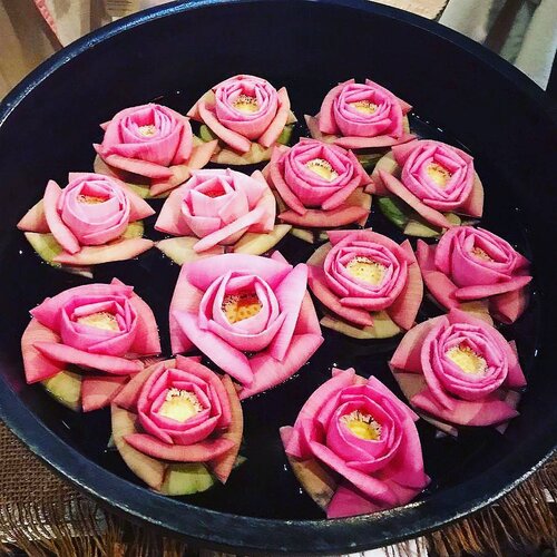 <div class="photoCaption">At first glance I thought they were roses, but no. They are beautiful #pink #lotus #flowers where their petals are folded...such relaxing and soothing picture, great for unwinding on a #tgifriday!
🌹
🌹
🌹
🌹
#aquatic #instatravel #instapic #instaphoto #travelstagram #wanderlust #travelgram #travel #trip #flowerstagram #foliage #nature #bloom #photography #clozette #livelifelove #eatpraylove #cambodia #nightmarket #holiday #vacation #florals</div>