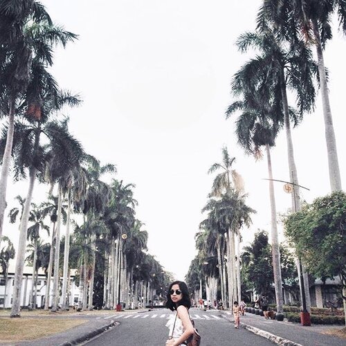 <div class="photoCaption">UPLB is home 💕 Speaking of my university, I know that most of you have already gone back to school and some are still starting their school year. This is why I have collaborated with two student bloggers like I am - @clairebaldueza and @romandsantos - to give you guys some outfit ideas for your school days. Check out the blog for our collab post! Link is in my bio! Also, what do you think should I blog next? Any requests? 😁💕 #clozette</div>