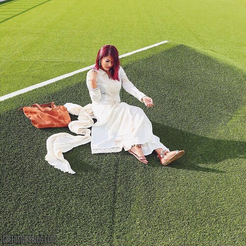 <div class="photoCaption">I was suppose to be completely offline this holiday but how can I not post a Eid #OOTD
E I D M U B A R A K once again who are celebrating today!
_____
#eidoutfit #desi #holidayvibe #greenstory</div>
