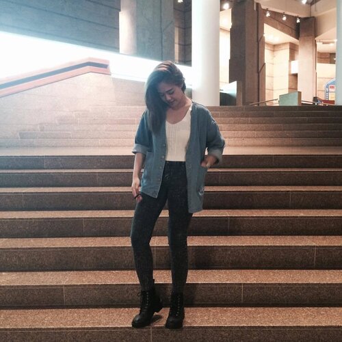 <div class="photoCaption">Did I hear someone say I'm just only halfway there when everyone's pretty much done? 😔
-
-
-
-
-
#clozette
#twrootd
Photo credits: @nadeen.am</div>