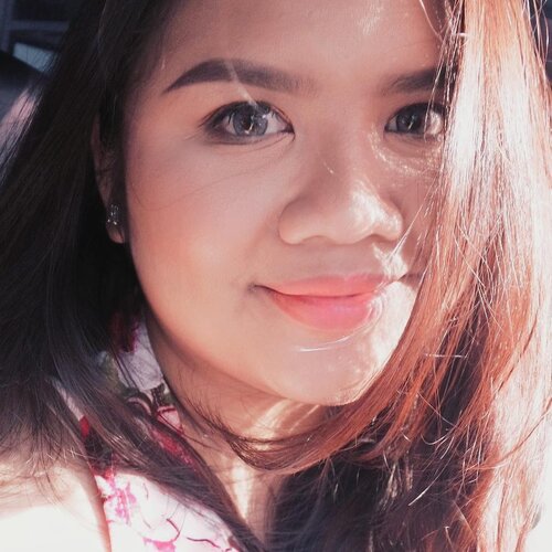 <div class="photoCaption">🎶 Friday, Friday, gotta get down on Fridaaaaaay 🎶 Looking forward to the weekend. I plan to just chill and relax - you know, chillax south style hahaha! What about you, what are your weekend plans? #tgif #weekend #selfie
.
.
.
.
.
.
.
#bbloggers #bbloggersph #beautyblogger #beautybloggersph #bbloggersasia #phbloggers #beautynews #blogging #bloggerlife #bloggersgetsocial #beautygram #beautytips #beautyblog #instabeauty #instadaily #clozette #photooftheday #manilablogger #vscocam #vscoph #vscobeauty #philippines #makeupaddict #makeuplover #selca #samsungnx #snapseed</div>