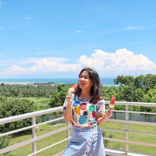 <div class="photoCaption">When you live in the tropics, sweet watermelon 🍉🍉 popsicles are a must! Posted a new video on my YouTube channel about how to create your very own watermelon ice cream popsicles!! And also, congratulations to @alyzaxandres for winning the Miniso Giveaway! 🍉🍉🍉🌴🌴🌴Please send me a DM 😊</div>