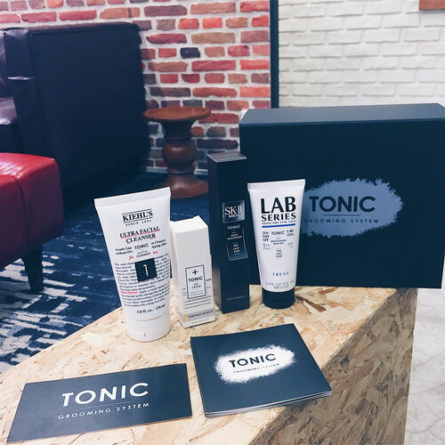 <div class="photoCaption">Looking to pamper your man and fix his skincare problems? @tonicgrooming is here to help! With their online platform, skincare for men is super simple! Fill up a questionnaire of 10 questions and TONIC grooming would suggest a Minimalist kit according to his skin type! Perfect for the man who's looking to take care of his skin but have no idea where to start or what products to use.
TONIC suggests products from many reputable Brands like @clinique, @labseries_sg and even dermatological- grade brands like @skinmedica. .
.
All suggested kits come with a cleanser, day moisturiser, moisturizer and exfoliant. A typical kit is priced from SGD 200 onwards, depending on the final product selection and is expected to last for about 3 months.
Users can even opt for subscription services according to their usage levels and lifestyle with no minimum subscription period. .
.
TONIC Grooming delivers within HK and SG within 1-3 business days with NO shipping fees! Check out www.tonicgrooming.com
#tonicgrooming #clozette #sgskincare #sgbeauty #sgmen #skincareformen</div>