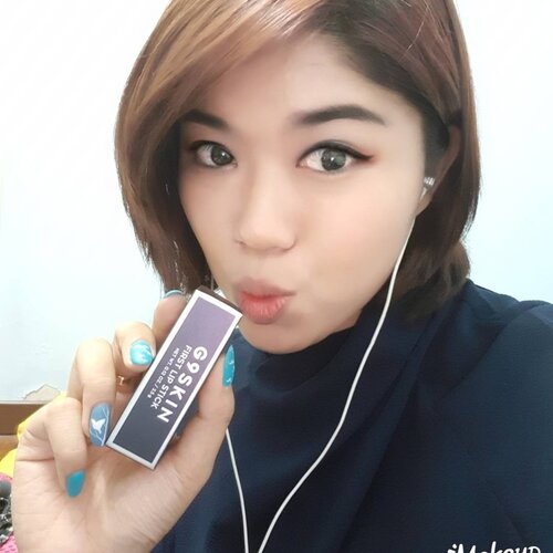 <div class="photoCaption">Received 5 shades of @G9skin_malaysia lipstick 💄
Why girls love putting lips?
Simply because lipstick can add-on some confidence and is already a fashion states to girl.
It's also identify a women's personality depends on what colour she use/ choose.
Lipstick add a sparkful charm on your face and yes you start looking more pretty.
#G9skin #koreacosmetic #beautyreview
.
.
.
#Clozette #clozettebloggerbabes #bloggerbabes #starclozetter #blogger #bloggermalaysia #asianblogger #beauty #beautyblogger #bloggerkl #bloggerselangor #influencer #socialmedia #like4like</div>