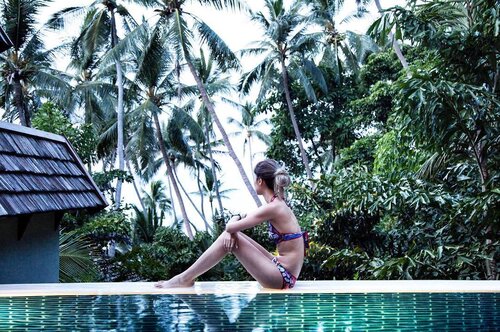 <div class="photoCaption">Felt like it was just yesterday when we arrived. Now, a week had gone by so quickly. It has been a blissful week.Thank you, @fskohsamui for spoiling us. We wouldn't want it any other way ❤️..#summervacation #vacationisover #backtoreality #summer #fskohsamui #divagoestothailand #divainmetravel #travelblogger #blogger #poolside #sunsetview #sunset #uniquehotels #viewfrommyroom #fourseasons #lifeisabeach #fbf #luxurytravel #clozette #clozettetravel</div>