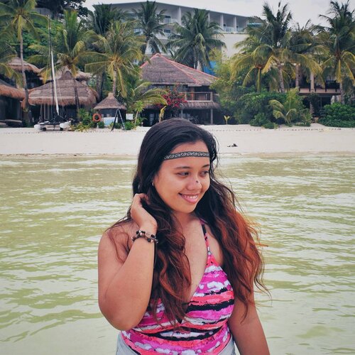 <div class="photoCaption">Seas the day 💛🌅🌊🐚
.
#vsco #vscocam #vscoph
#clozette #boho #ootd #igers #outfit #igdaily #summer #travelphotography #instadaily #summervibes #style #bohostyle #hippie #nature #photooftheday #lfl #fff #love #bloggerph #vacation #inspo #beach #wanderlust #travel #weekendvibes #philippines</div>