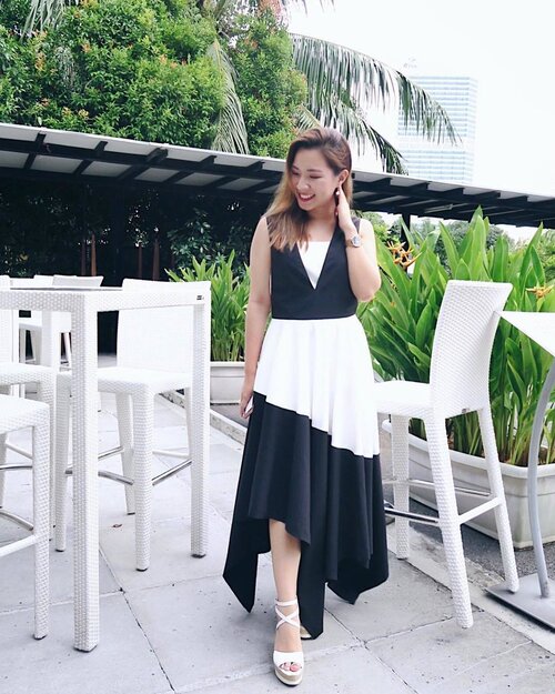 <div class="photoCaption">Courage doesn't mean you don't get afraid. Courage means you don't let fear stop you. pc: @smitadesouza #stylewithena #maryling</div>