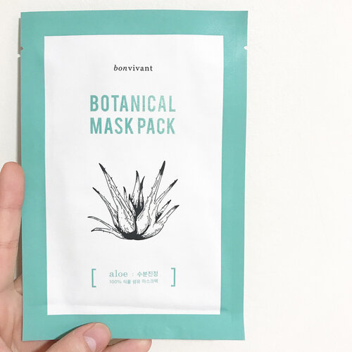 <div class="photoCaption">🦁🦁🦁
Did you know that the material of the sheet masks of the Botanical Mask Pack line is made of 100% biodegradable botanical fiber of the respective main ingredient. Like the 【Bonvivant Botanical Mask Pack - Aloe】im wearing now, the mask is made from Aloe fiber hence the non-white color. ---------------------------------
What it is:
A soothing & hydrating sheet mask with 89.35% Aloe Vera Leaf Water, Trehalose, Sodium Hyaluronate, Japanese White Birch, Allantoin and Panthenol as its mainstay ingredients. This mask and its other variants boasts a whopping 93% naturally derived ingredients, making it rather suitable for everyone.
---------------------------------
This mask doesn't have much scent to it which is always good. Although having a bunch of really promising water-boosting and healing ingredients, this mask just did okay for hydration for me. I could not observe much soothing effect seeing that the redness on my face was still very much glaring. But, I have faith in this brand so I am going to re-examine my skin and its condition tomorrow. I will be seeing if the skin look well-rested, and if it feels soft and supple enough for makeup to go on nicely.</div>