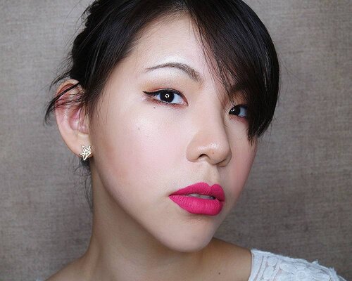 <div class="photoCaption">Aiming to get another beauty review up by the end of this week, which means having to do it after work. Tough. I can barely keep my eyes open doing nothing lol. Sho tired. Looking forward to the next holiday already 😣
Lips: #MACCosmetics Retro Matte Liquid Lipcolor in To Matte With Love (yup will be touching on a few shades fr this range next. Stay tuned!) #beauty #makeup #sgbeauty #sgmakeup #instabeauty #instamakeup #beautygram #beautyblogger #makeupmess #bblogger #beautybloggers #igmakeup #trendmood #allthingsmakeup #sgig #sgigmakeup #clozette #igbeauty #makeupjunkie #sephorasg #lipstick #macaddict #maccosmeticssg #liquidlipstick #retromatte #lookoftheday #muotd</div>