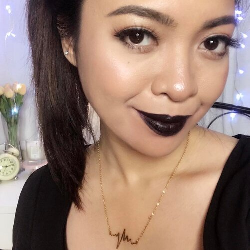 <div class="photoCaption">See you later at #GlobeYTFF!
Btw, I wasn't able to go out yesterday due to cramps so I just filmed a new video. A new vlog will be up later as well!
#GenzelWears
Dress @romwe_fashion
Necklace @kimscollections2015.ph
Lash Extensions @ayumilaspinas
Chloe Mink Lashes (current fave!) @lashlabmanila
Makeup
Foundation @narsissist medium 4 Barcelona
Coty airspun Translucent @starmaineshop
Concealer @kpalette_ph Type 1
Mascara (lower lashes) @miniso_ph
Eyebrows @lorealmakeup #lorealph Brow Artist Genius Kit #01 (medium to dark
Contour 101 @popbeautyph
Hightlight @ofracosmeticsph Your Glow Girl By @dupethat
Blush @popbeautyph Rockin' Rouge
Eyeshadows @pixibeautyph #ItsEyeTime Palette
Lips @welovemaybelline #LoadedBolds Pitch Black
#shesingsbeauty #genzeldotcom #clozette</div>