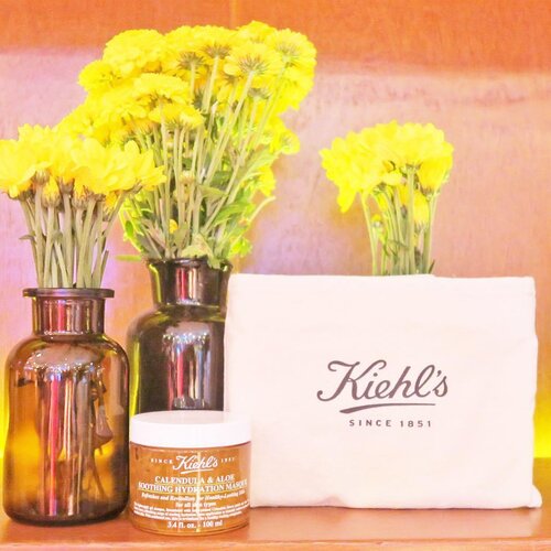 <div class="photoCaption">Excited for the newest product from one of my favorite skincare brands, @kiehlsphilippines Calendula & Aloe Soothing Hydration Masque! I've already added it to my skincare routine and started testing last night! Super refreshing! Bagay sa lifestyle kong workaholic, stressed, and lack of sleep. Best for all skin types! More on gen-zel.com soon 😘
#KiehlsPH #PeaceLoveCalendula #clozette #shesingsbeauty</div>