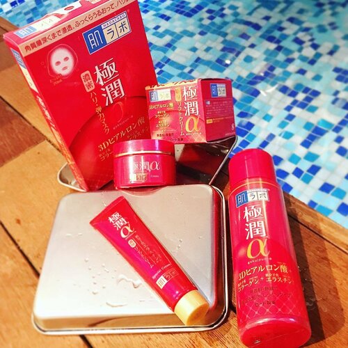 <div class="photoCaption">@hadalabosg's new anti-aging range has got you covered; with a good formulation of Retinol A, peptides and their patented ingredient Elasgrow for maximum hydration to keep skin supple!
.
.
.
#clozette #slaytheflatlay #tgif #hadalabo #skincaretalk #skincarejunkie #flatlay #beautymafia #wefie #beautytalk #bblogger #ontheface #instabeauty #beautynews #beautychat</div>