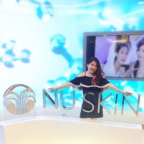 <div class="photoCaption">Update 1 for #JuneDietingJourney: That big grin you see on my face is when I heard the news that I've lost almost 4 cm on my waistline since embarking on the NuSkin program! Every 2 weeks, my dedicated consultants check in with me and measure my progress.... and I'm glad to hear that I've also some losses around my hip and leg areas. Looking forward to the end goal over the next 2 months ... stay tuned! #ageLOCTR90 #NuAttitude #Nuskin #eatclean #eathealthy #fitnessjourney #fitspo #stylegram #chictopia #stylexstyle #clozette #littleblackdress #lookbooksg #whatiwore #asseenonme</div>
