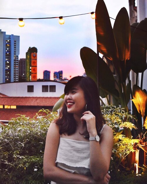 <div class="photoCaption">Chasing the paddle-pop sunset at @thedisgruntledbrasserie earlier tonight. Can't wait to share more about our amazing dinner there 💕 #thedisgruntledbrasserie #clozette</div>