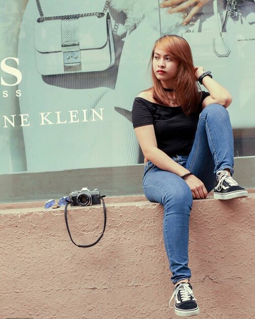 <div class="photoCaption">Photo by: @akofranz
#ootd #fashion #basicootd #tumblrposts #bloggerph #monochrome #tumblrgirl #tumblr #blackoutfit #blogger #youtube #youtuber #basic #fashionblogger #portrait #clozette #vscocam #vsco #ishootfilm #selfie #shootfilmstaybroke #artsy #creative #blog #artistic #artist #photography #bloggerstyle</div>