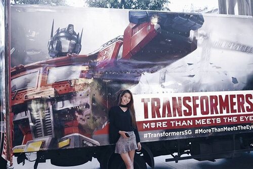<div class="photoCaption">Thank you @uipsingapore for having me at the premier screening of Transformers: the Last Knight. #iamtransformed by the crayyy level of CGI! #morethanmeetstheeye #robotsindisguise #transformerssg
#clozette</div>