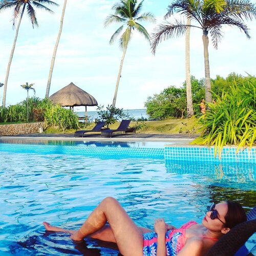 <div class="photoCaption">Why can't mondays be always like this 😎
Swimwear: @angelfish_resortwear 👙 #clozette #laineetravels #laineeinpalawan</div>